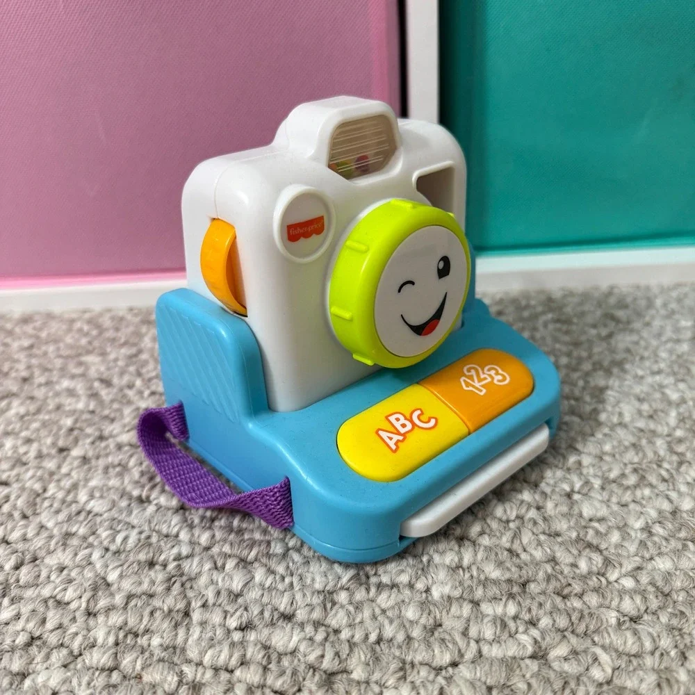 Fisher-Price Laugh & Learn Click & Learn Instant Camera Musical Toy
